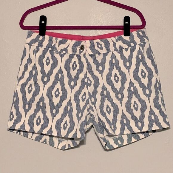 Woman's Shorts Size 10 Isaac Mizrahi Blue White Cotton Blend Stretch Preppy - Picture 1 of 7